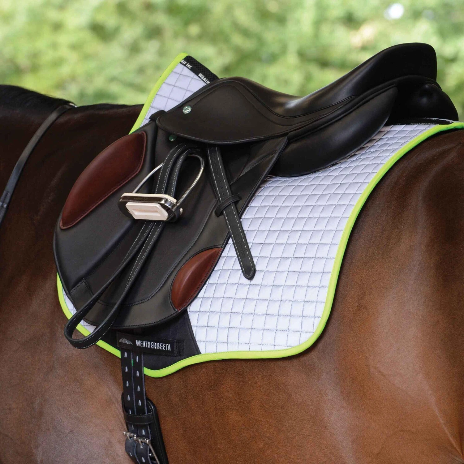 Weatherbeeta Prime Reflective Horse Saddlepad (Silver/Yellow) - Image 2