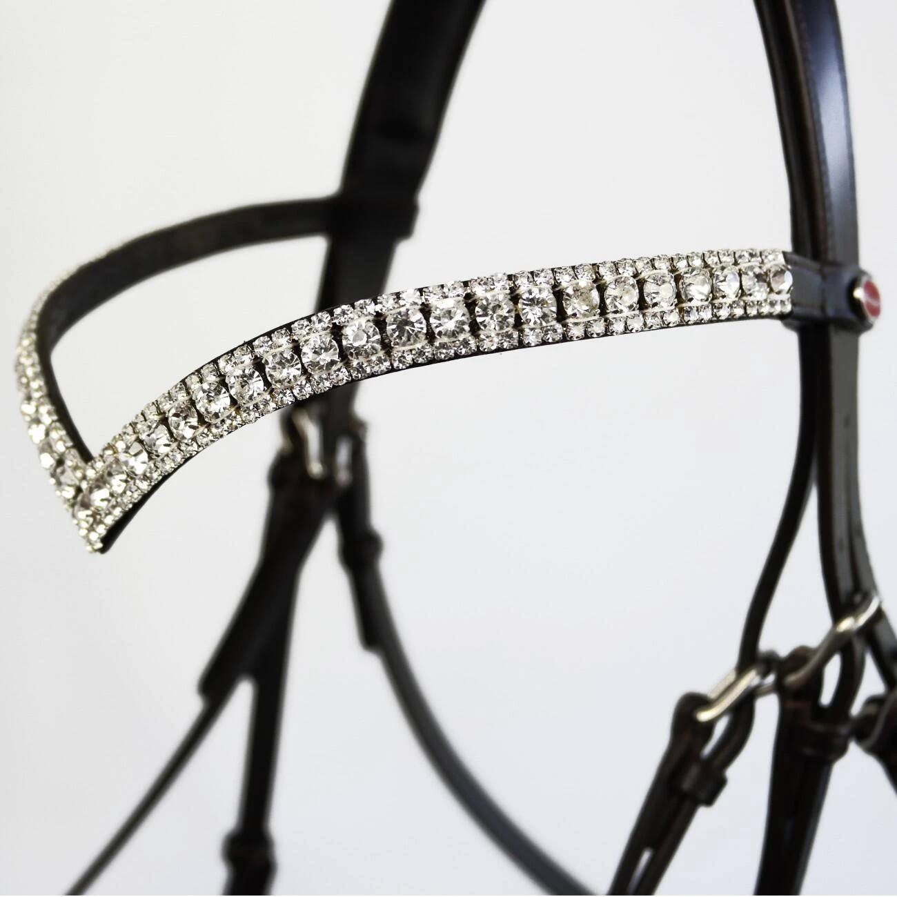 Lynton Snaffle Bridle With X2 Browbands - Image 5