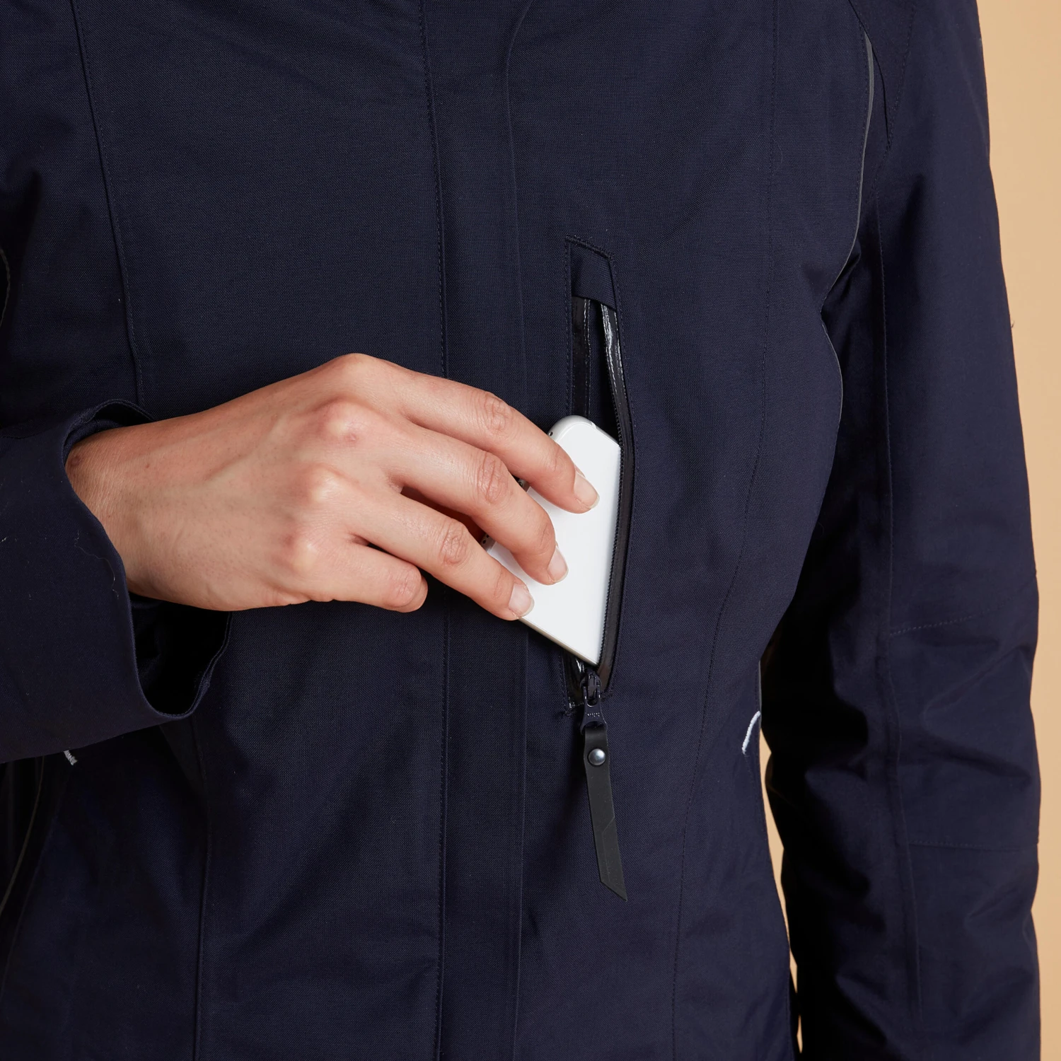 Women's Warm And Waterproof Horse Riding Jacket 580 - Image 4